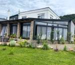 LUXUSNÝ 3-apartmánový dom+garáž+chatka+vináreň